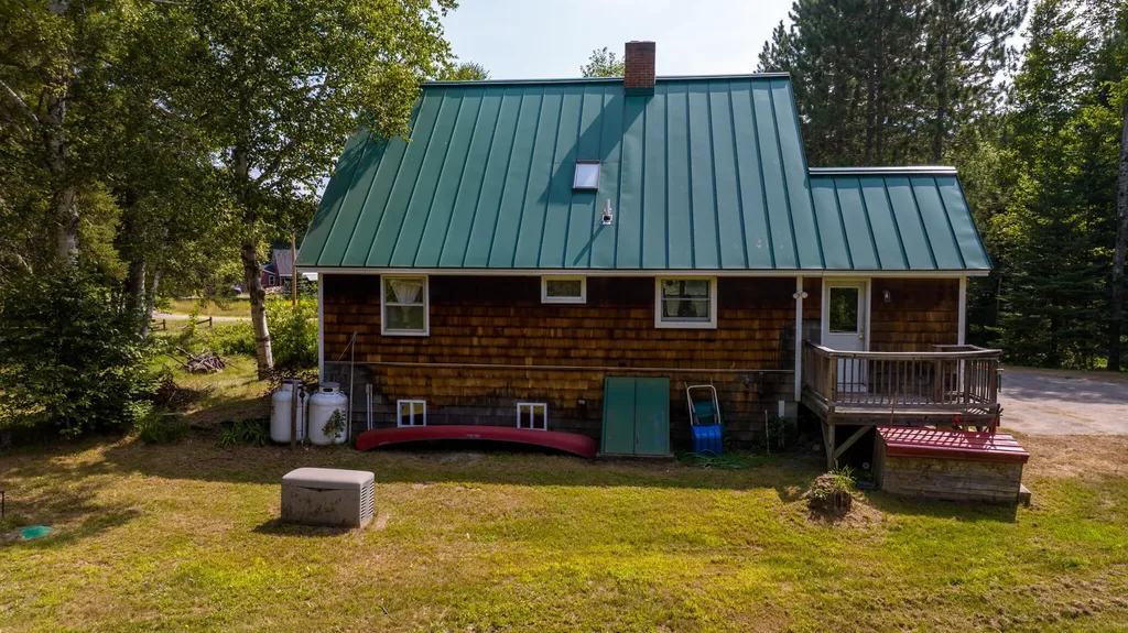27 Peabody Road Eustis ME 04936