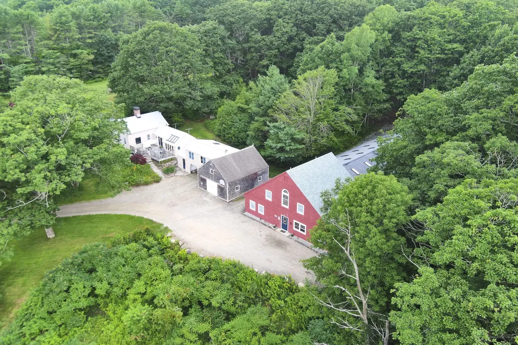 579 Alford Lake Road Hope ME 04847