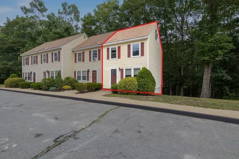 25 Powder Mill Drive Kennebunk ME 04043