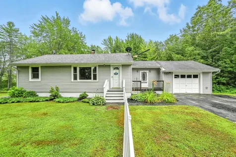 40 Leavitt Street Auburn ME 04210