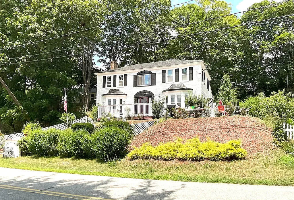 19 Depot Street Buxton ME 04093