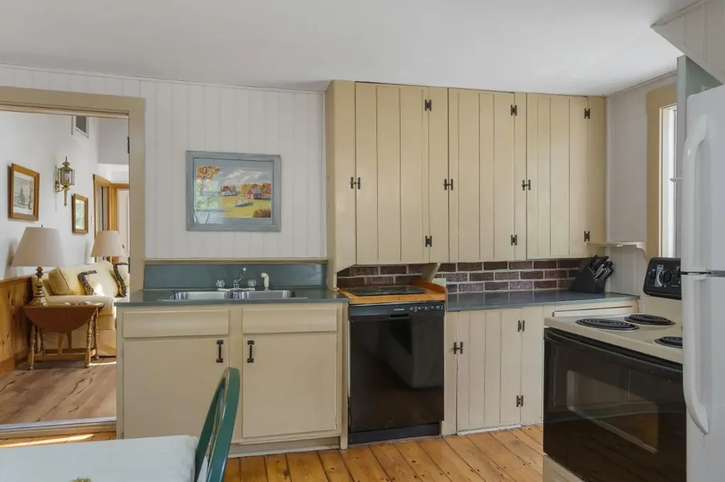 261 Ocean Point Road Boothbay Harbor ME 04538