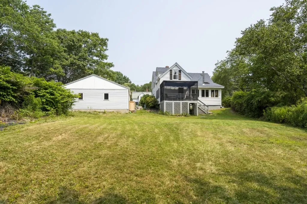 261 Ocean Point Road Boothbay Harbor ME 04538