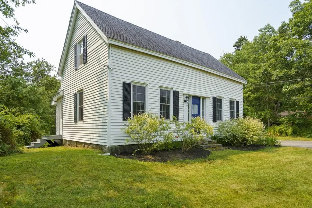 261 Ocean Point Road Boothbay Harbor ME 04538