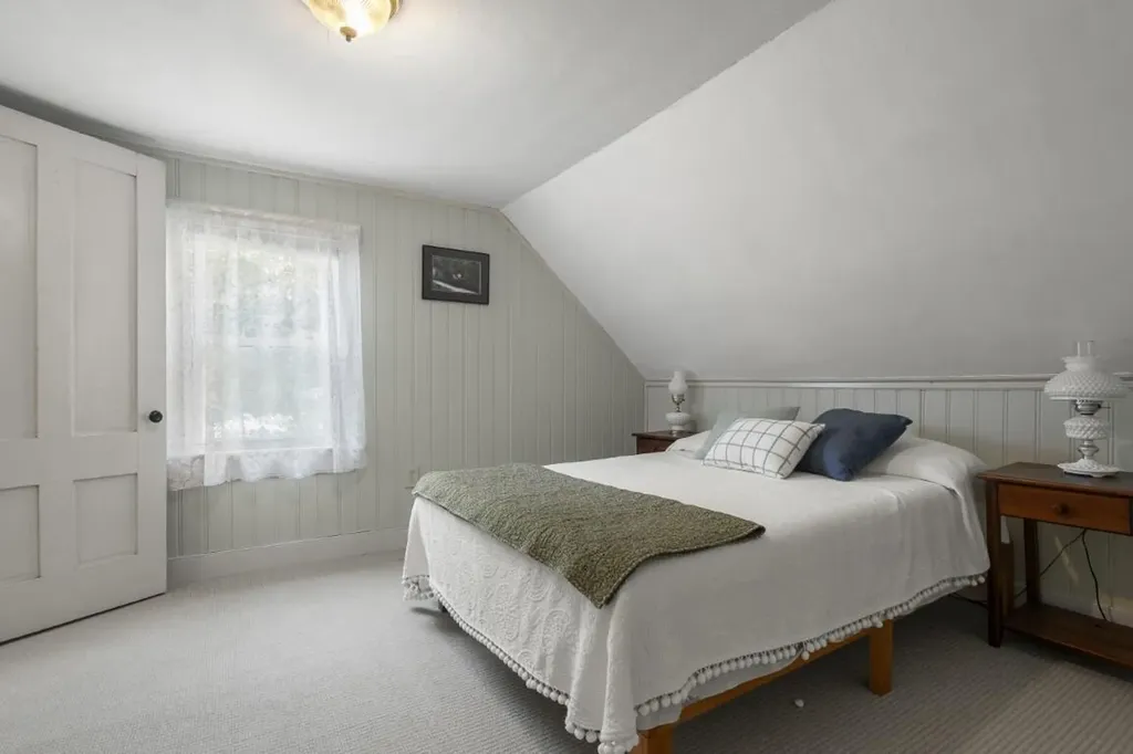 261 Ocean Point Road Boothbay Harbor ME 04538