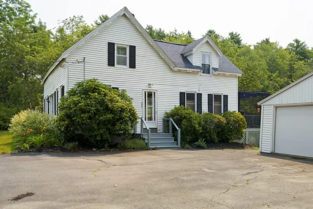 261 Ocean Point Road Boothbay Harbor ME 04538
