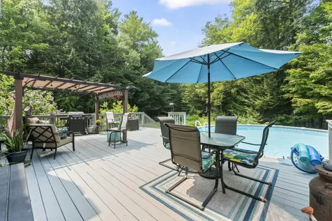 14 Mertie Drive Buxton ME 04093