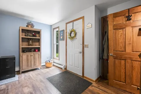 14 Mertie Drive Buxton ME 04093