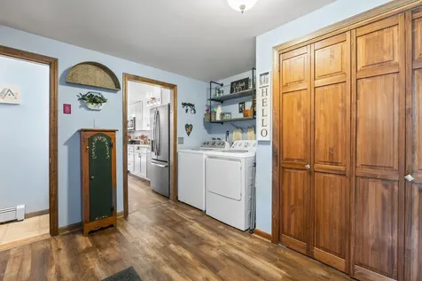14 Mertie Drive Buxton ME 04093