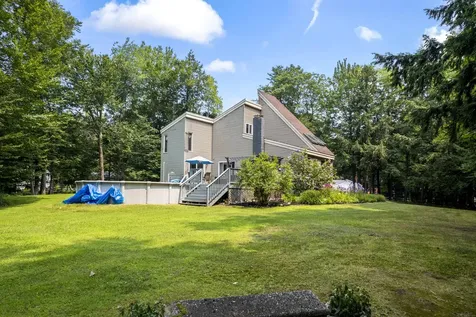 14 Mertie Drive Buxton ME 04093