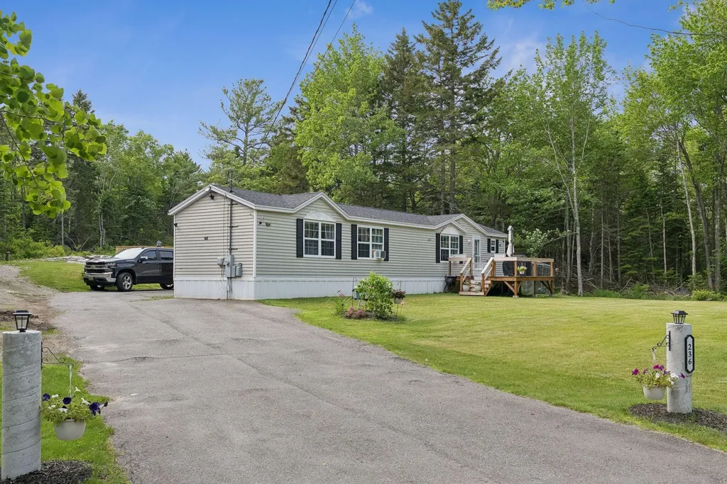 236 Cushing Road Cushing ME 04563