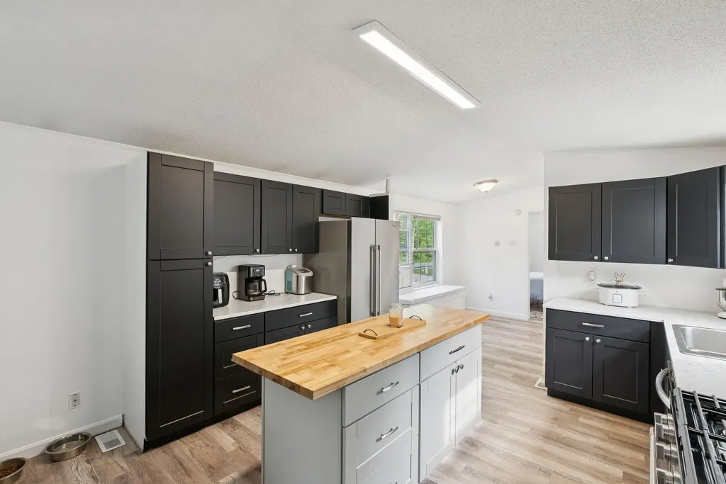 236 Cushing Road Cushing ME 04563