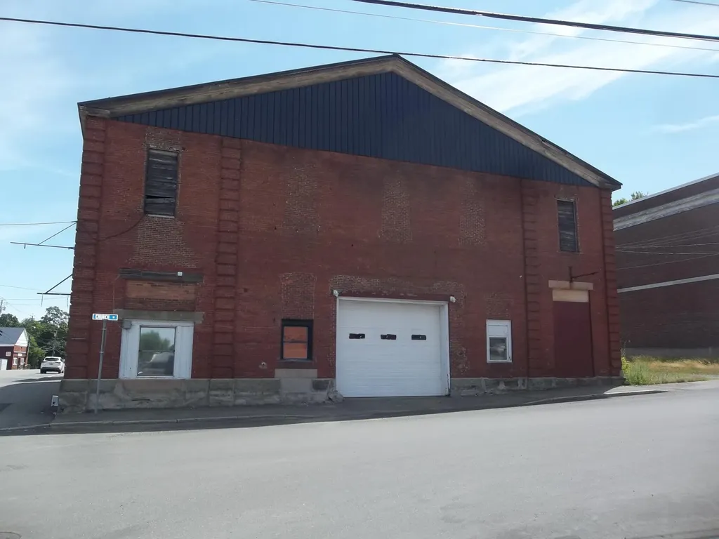 473 Main Street Calais ME 04619