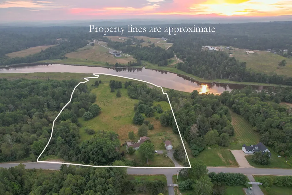 462 Kansas Road Milbridge ME 04658