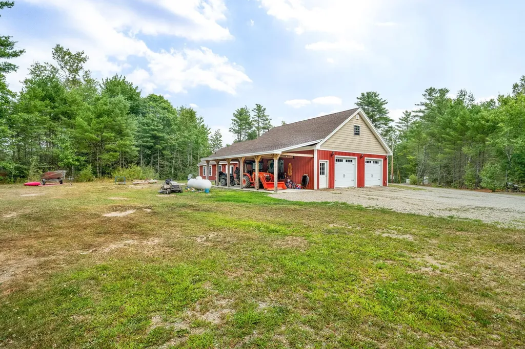 1957 Dixmont Road Etna ME 04434