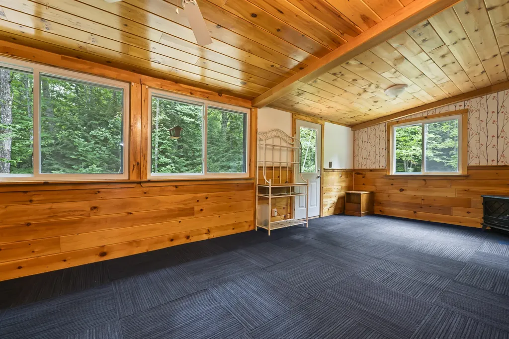 372 Bear Pond Road Waterford ME 04088