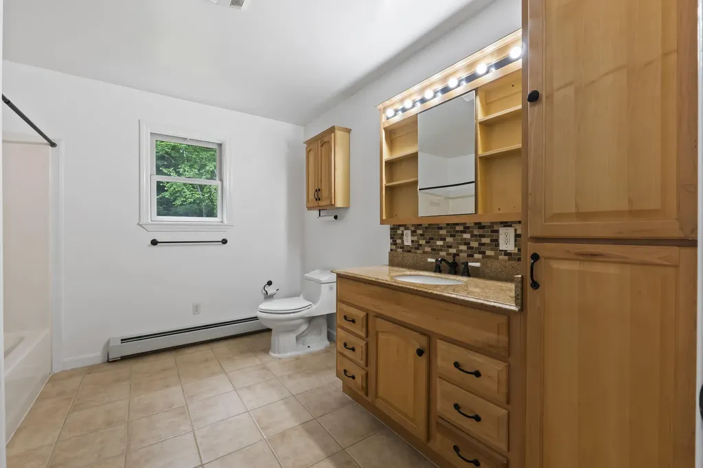 372 Bear Pond Road Waterford ME 04088