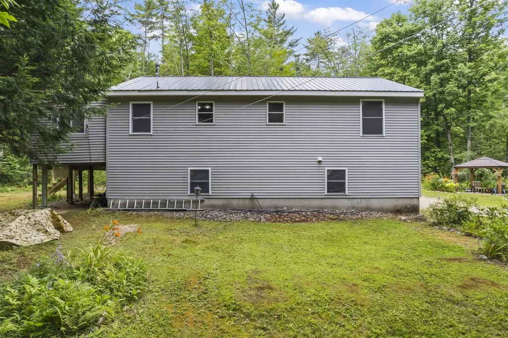 372 Bear Pond Road Waterford ME 04088