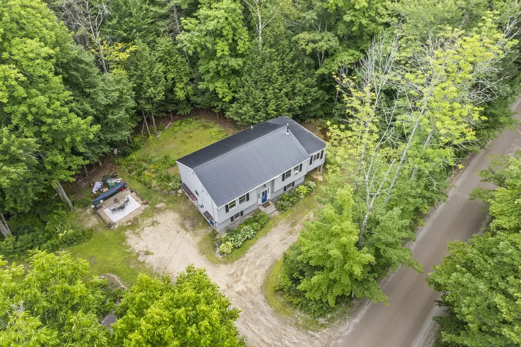 372 Bear Pond Road Waterford ME 04088