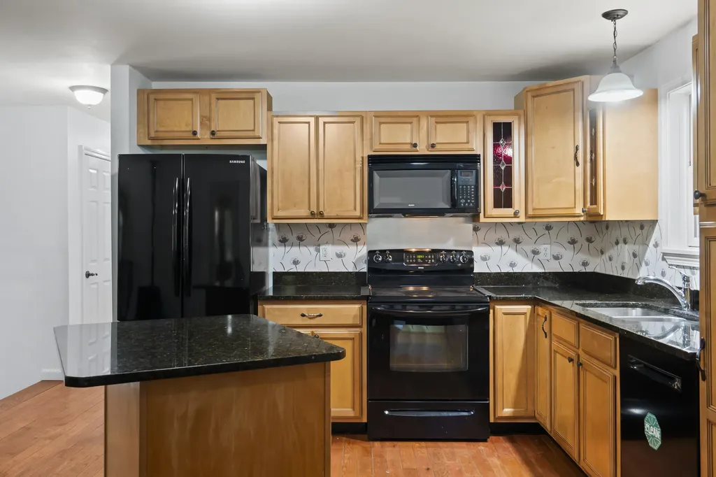 372 Bear Pond Road Waterford ME 04088
