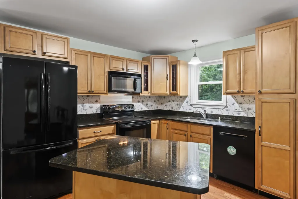 372 Bear Pond Road Waterford ME 04088