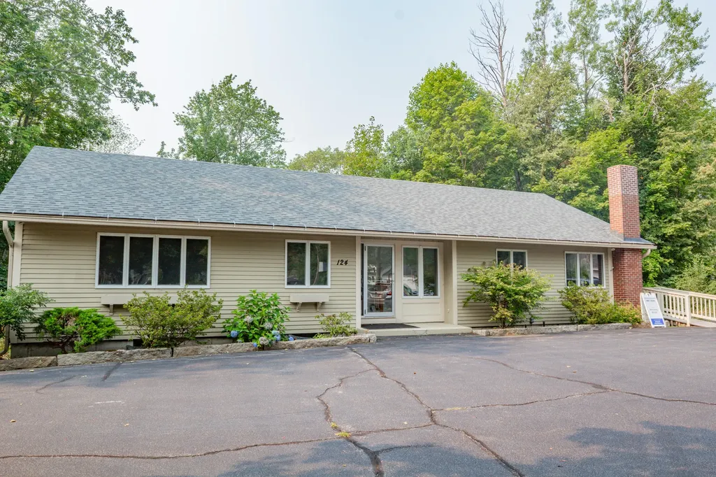124 Fletcher Street Kennebunk ME 04043