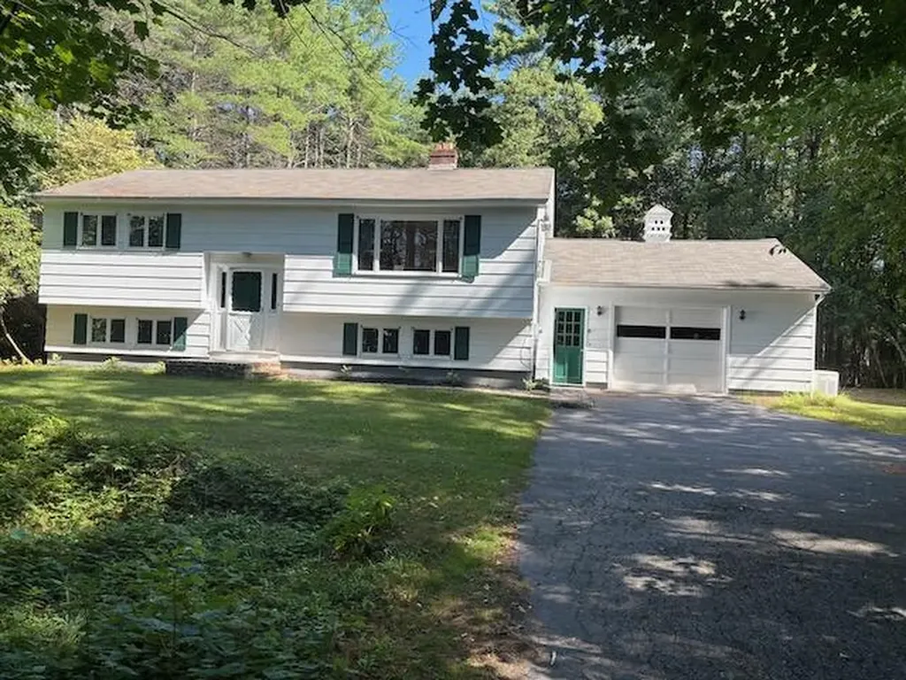 1441 Alfred Road Lyman ME 04002