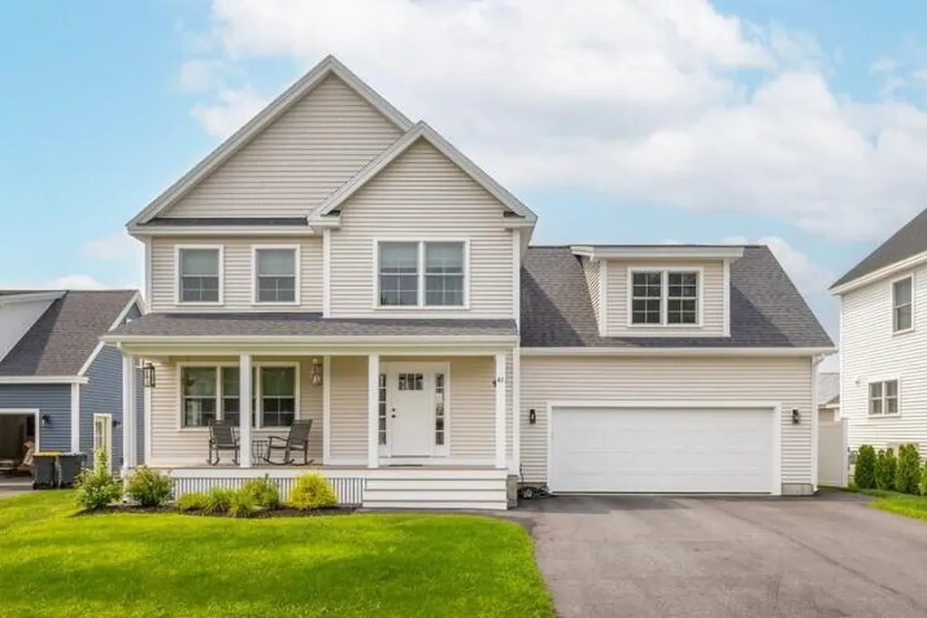 42 Pacer Way Scarborough ME 04074