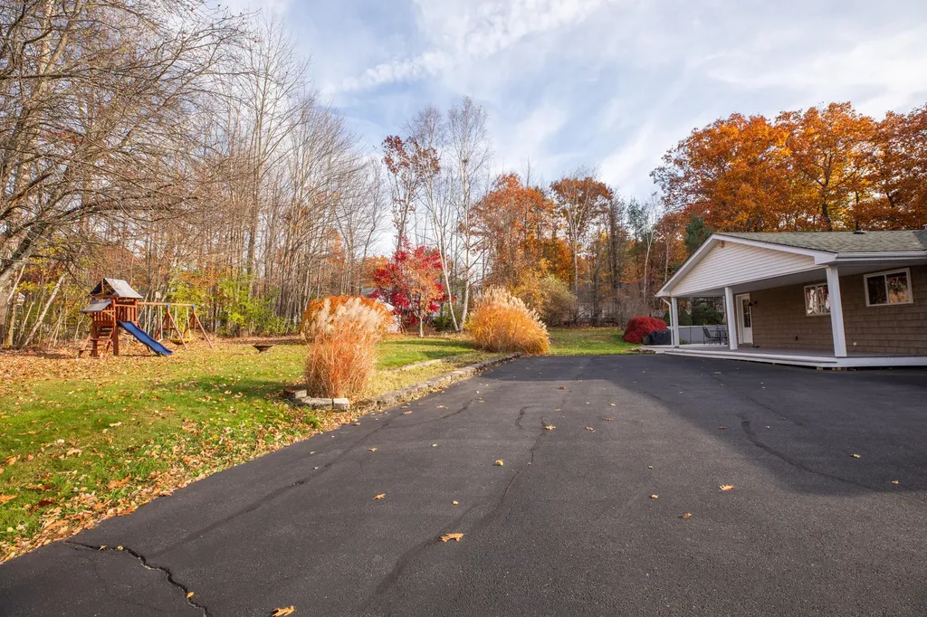 19 Jackson Drive Veazie ME 04401