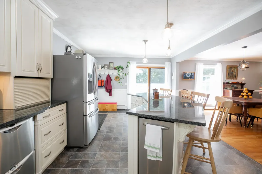 19 Jackson Drive Veazie ME 04401