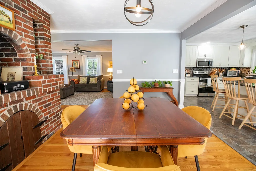19 Jackson Drive Veazie ME 04401