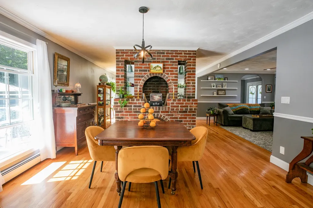 19 Jackson Drive Veazie ME 04401