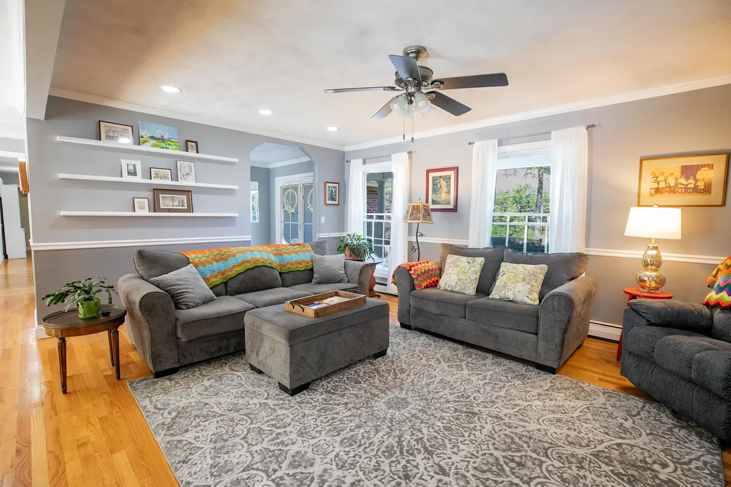 19 Jackson Drive Veazie ME 04401