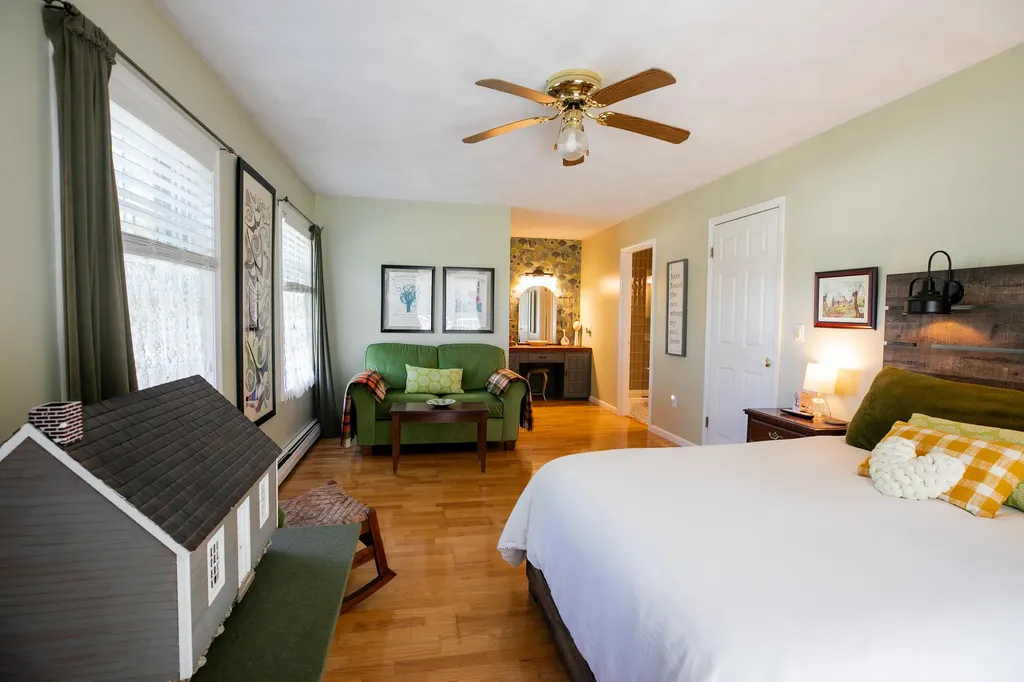 19 Jackson Drive Veazie ME 04401