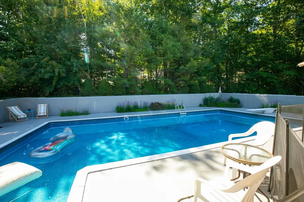 19 Jackson Drive Veazie ME 04401