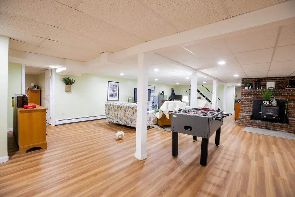 19 Jackson Drive Veazie ME 04401