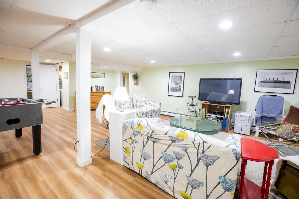 19 Jackson Drive Veazie ME 04401