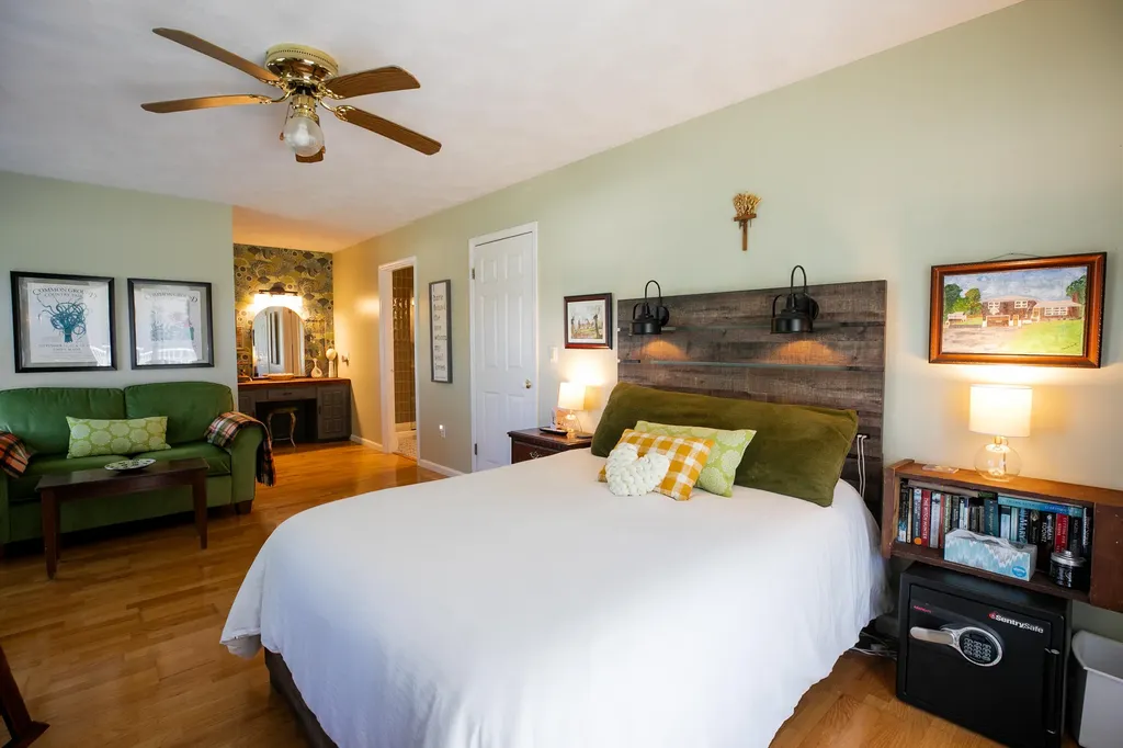 19 Jackson Drive Veazie ME 04401