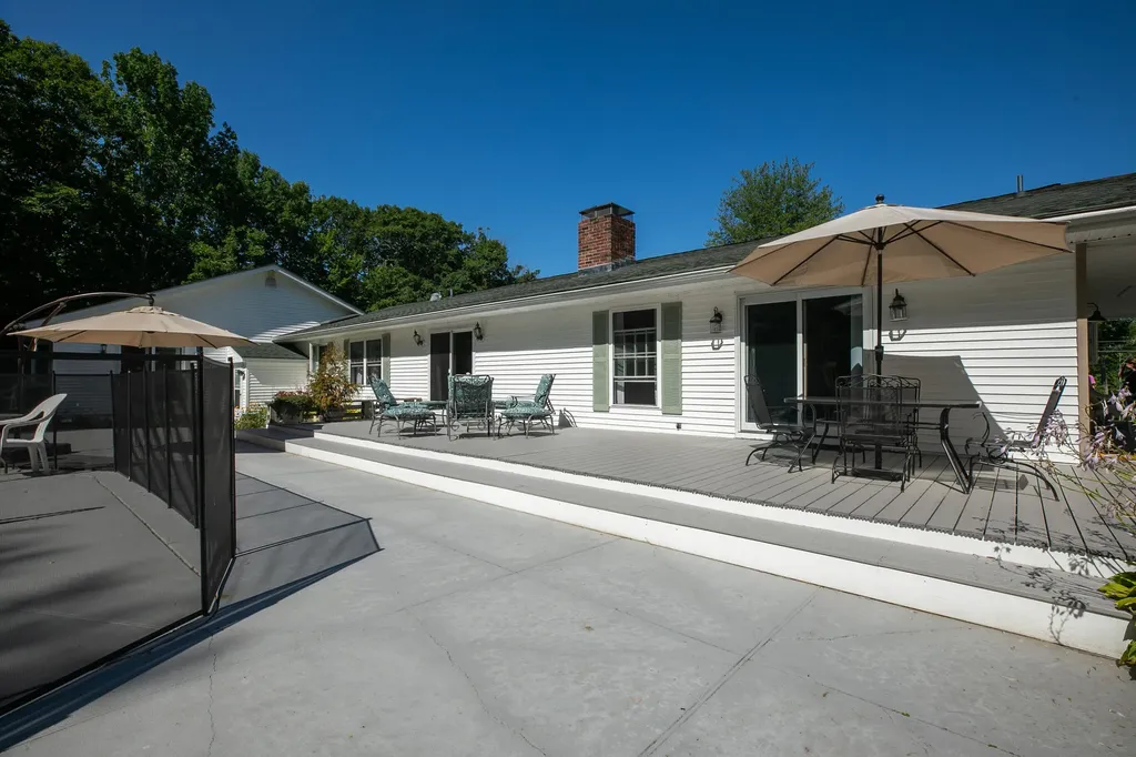 19 Jackson Drive Veazie ME 04401
