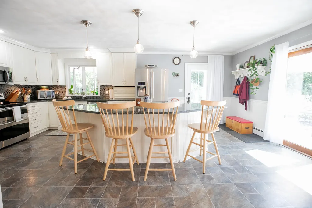 19 Jackson Drive Veazie ME 04401