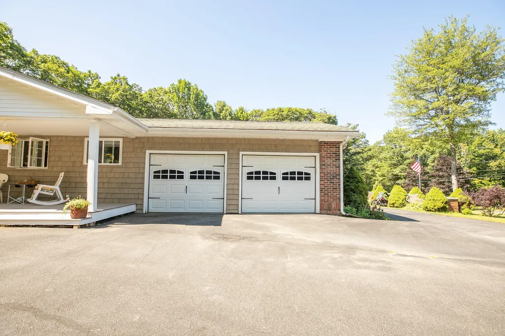 19 Jackson Drive Veazie ME 04401