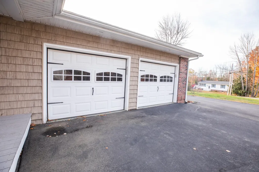 19 Jackson Drive Veazie ME 04401