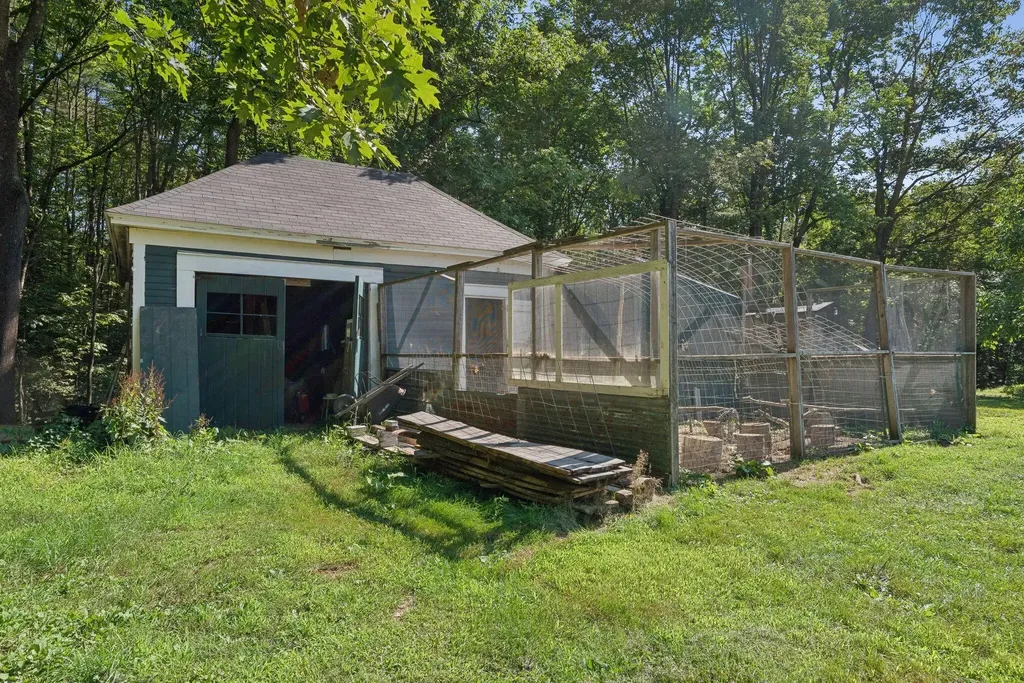 105 High Street Winthrop ME 04364