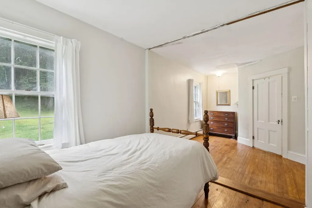 105 High Street Winthrop ME 04364