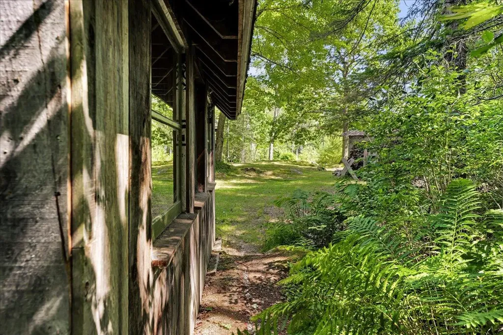 34 Mccaslin Road Penobscot ME 04476