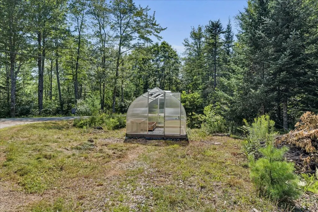 34 Mccaslin Road Penobscot ME 04476