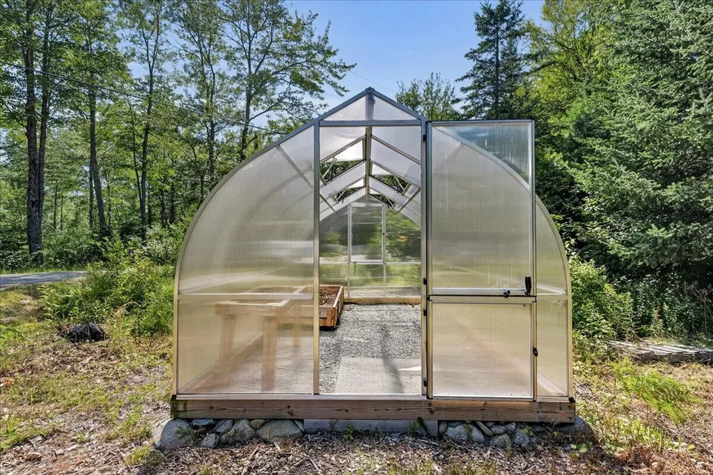 34 Mccaslin Road Penobscot ME 04476