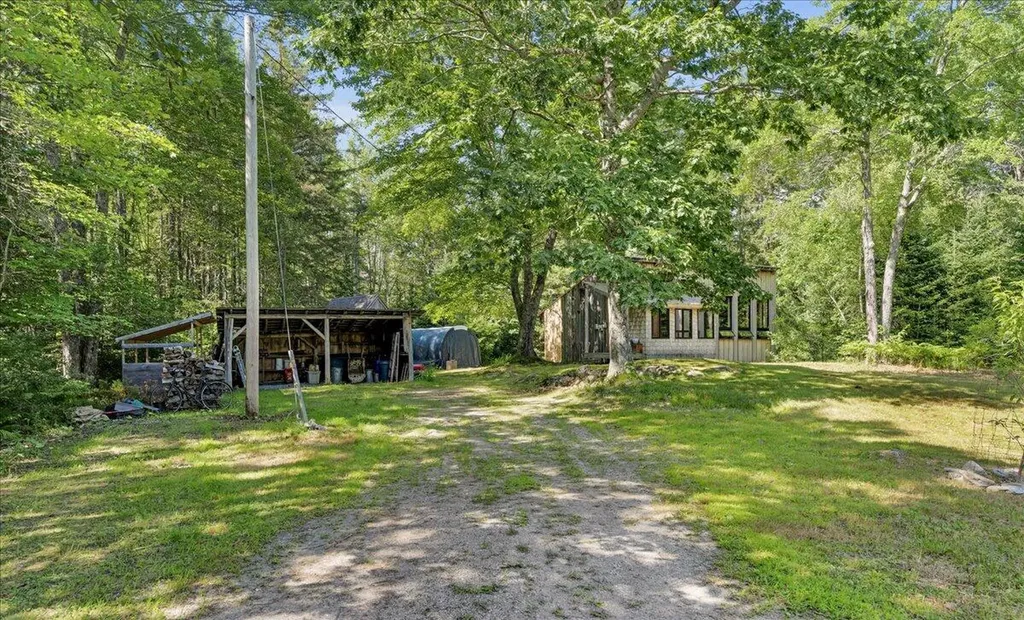 34 Mccaslin Road Penobscot ME 04476