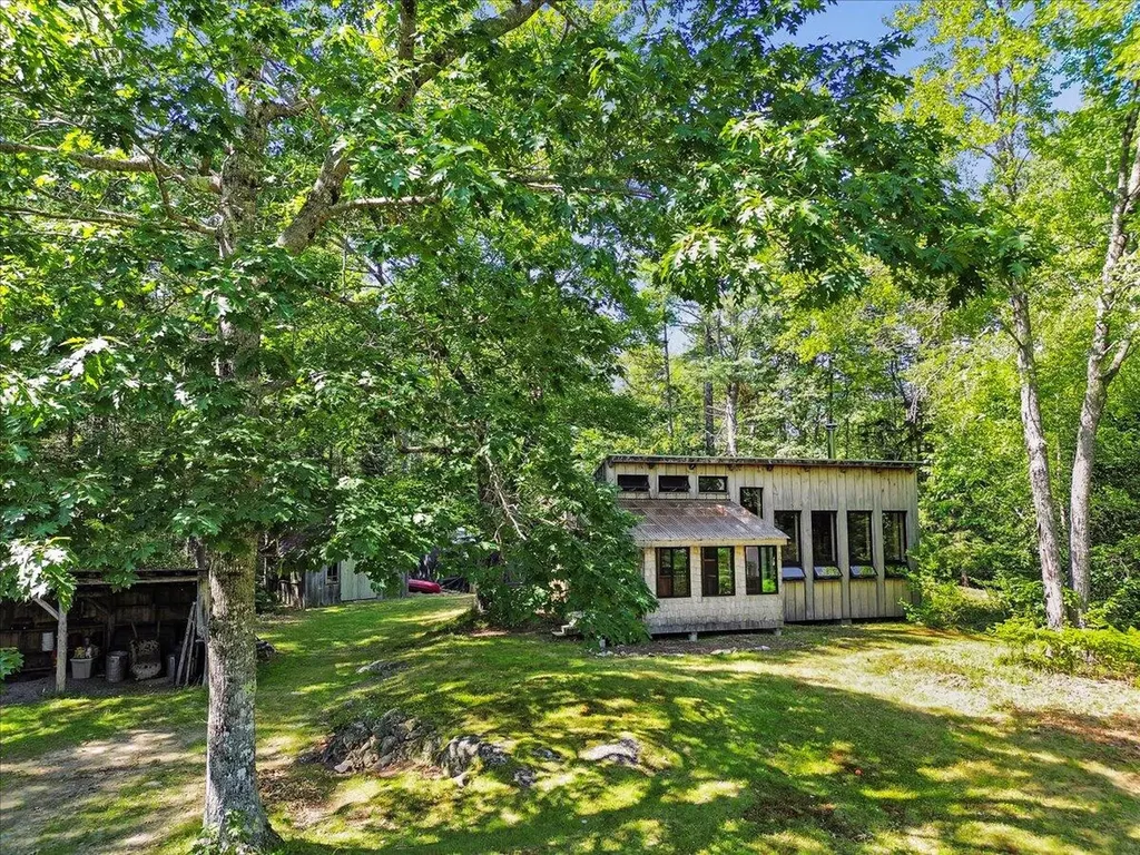 34 Mccaslin Road Penobscot ME 04476
