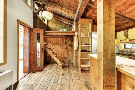34 Mccaslin Road Penobscot ME 04476